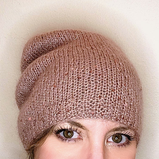 Magpie Darling Hat Fancy {knit kit}