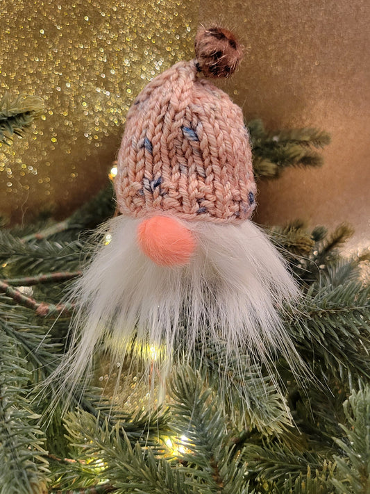 Pompom Gnomes w/ Sparkly Hats: MDH {knit kit}