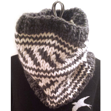 love wool colorwork cowl {knitting pattern}-knitting pattern-The Crafty Jackalope