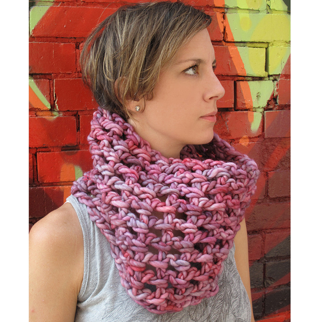 supersonic crochet cowl {crochet pattern}-crochet pattern-The Crafty Jackalope